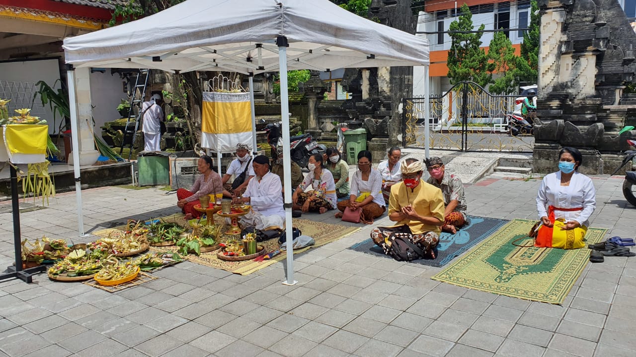 Liputan Pecaruan di beberapa Pura di Yogyakarta