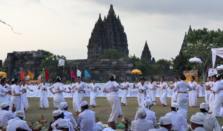 Candi-Candi Hindu di Yogyakarta: Sejarah, Keunikan, dan Pesonanya
