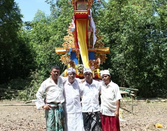 Suami sebagai Dharmapathi: Pejuang Garis Depan dan Pelindung Keluarga